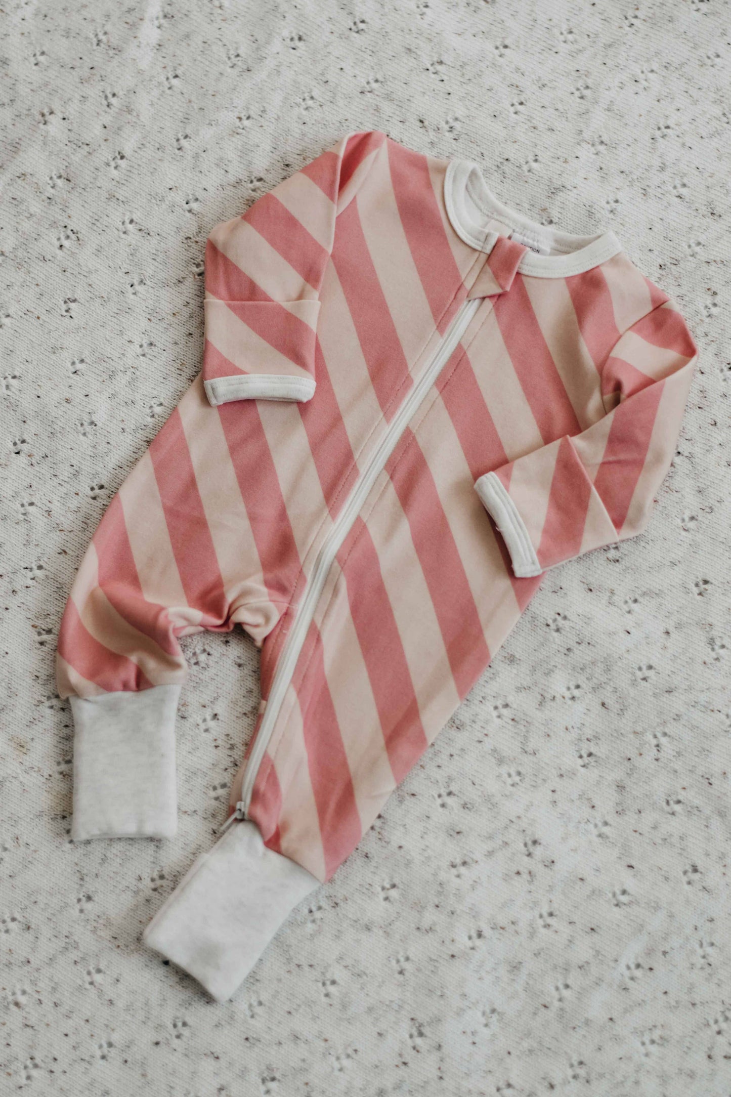 Bencer & Hazelnut - Zipsuit - Candy Pink Stripe