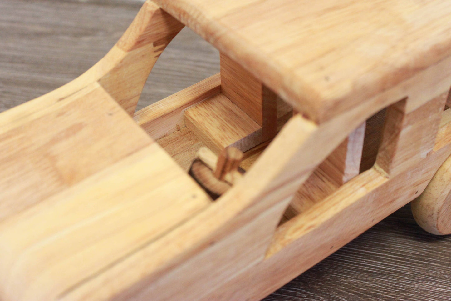 Q Toys - Natural Wooden Car