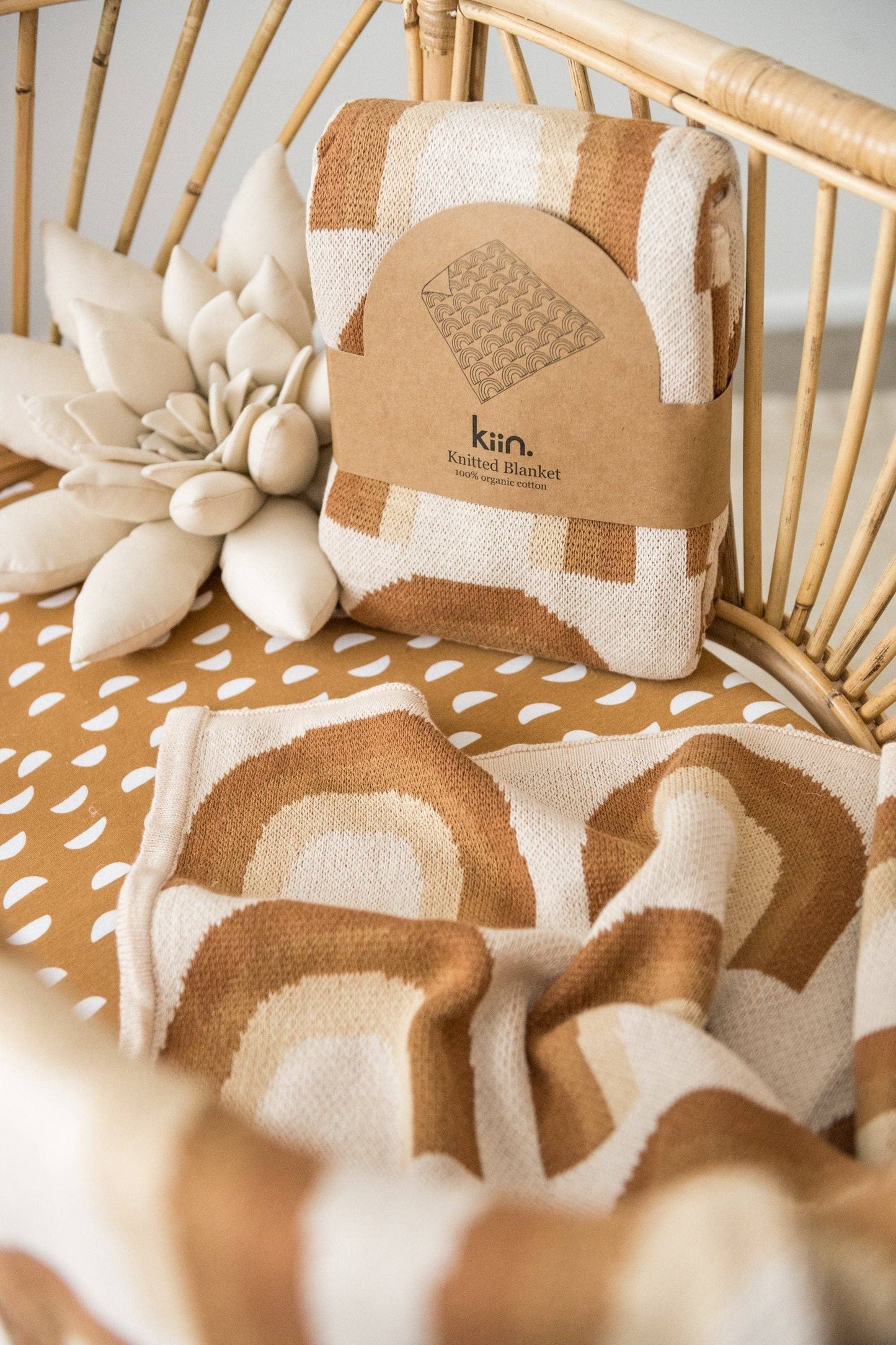 Kiin Baby - Organic Cotton Knitted Blanket: Bloom