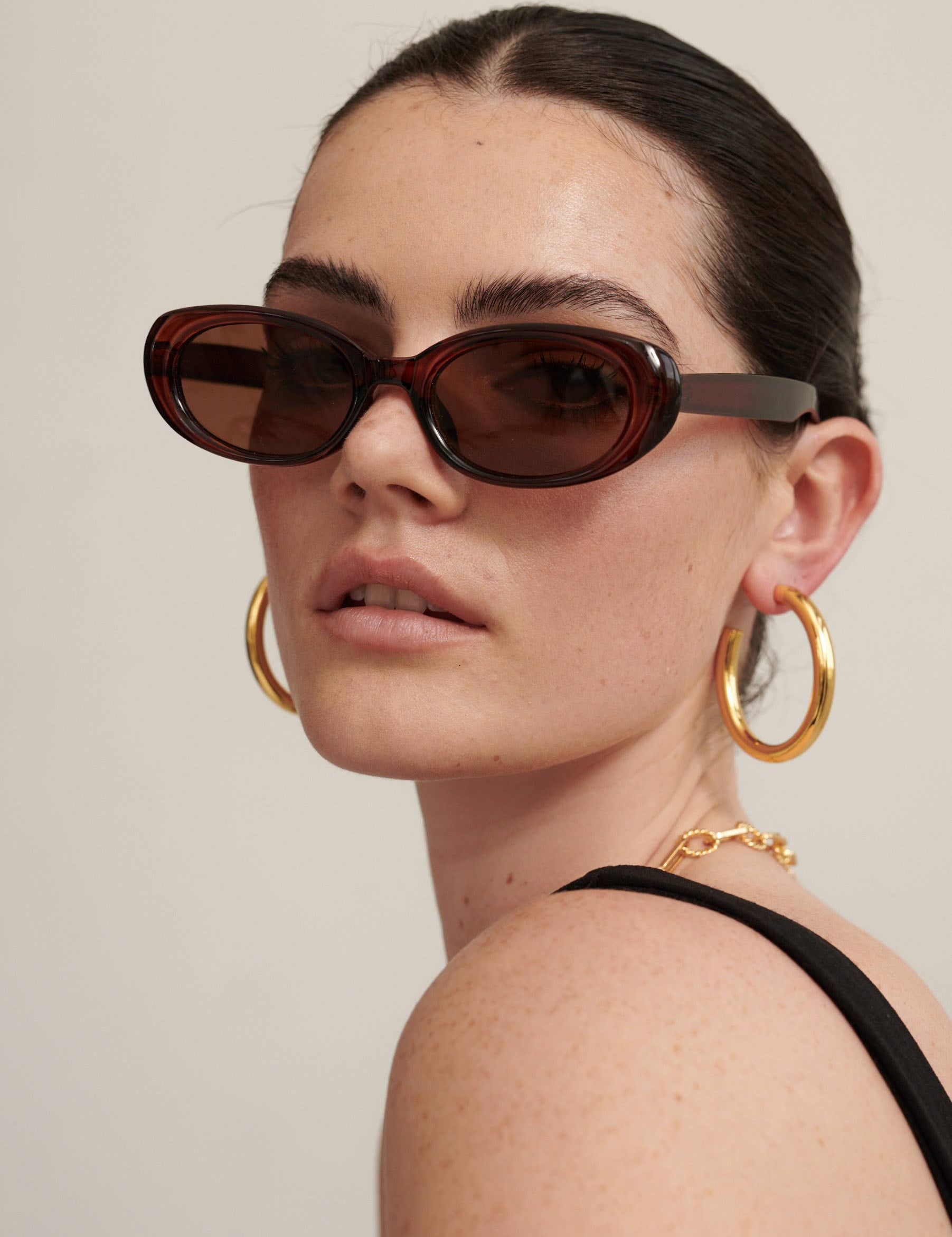 Mardi Oval  Retro Sunglasses